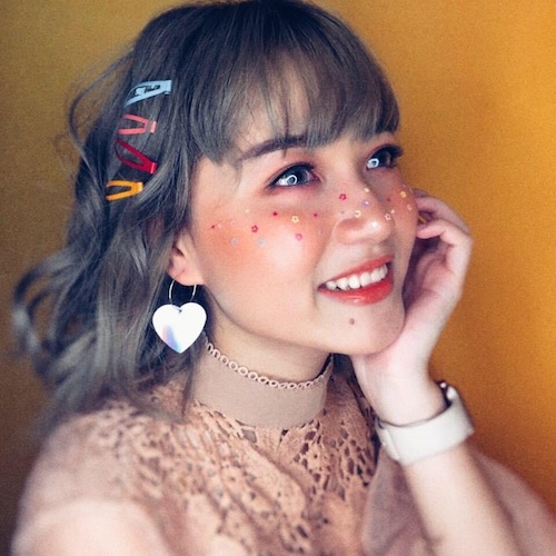 Khi makeup lên lại càng lộng lẫy