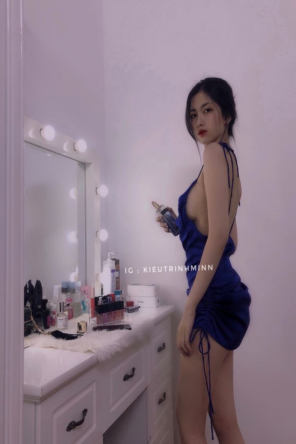 Kiều Trinh Minn với thân hình quyến rũ