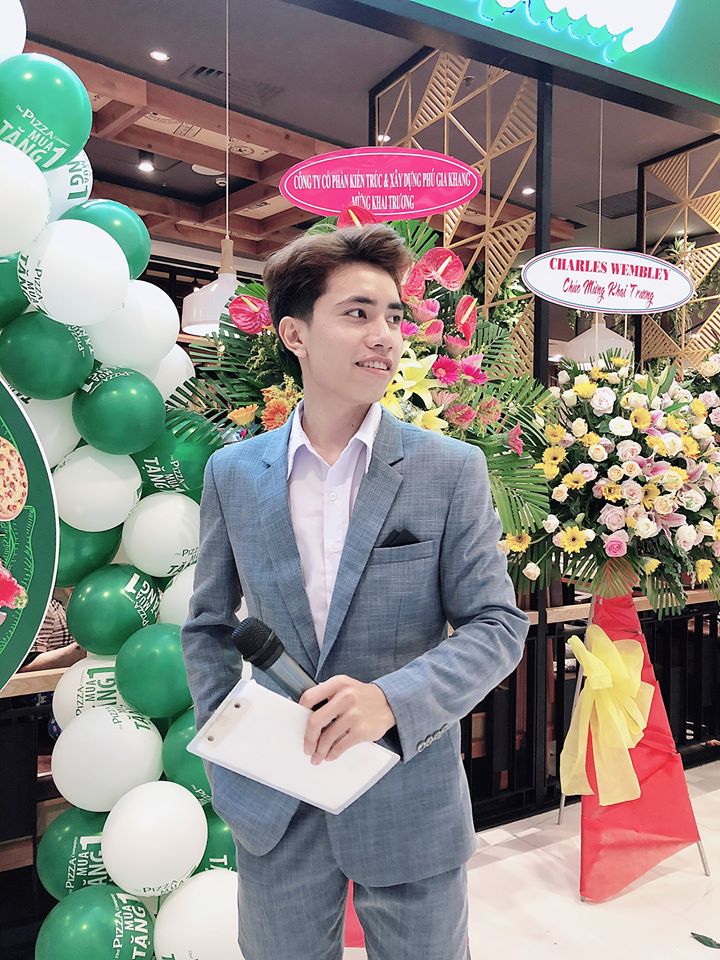 Mc Nguyễn Văn Việt ( Hoàng Việt) - hình ảnh đi dẫn cho khách hàng