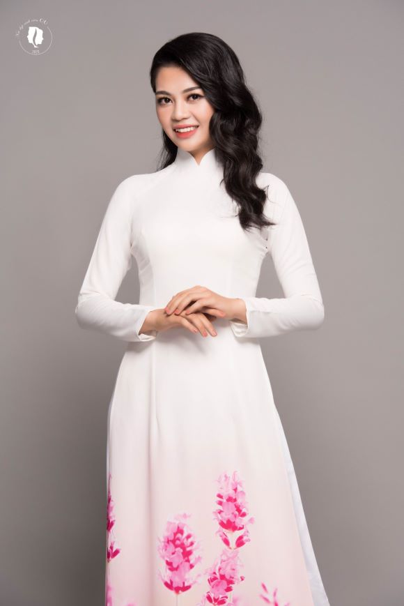 Hình ảnh mẫu ảnh Thùy Duyên trong cuộc thi Miss OU