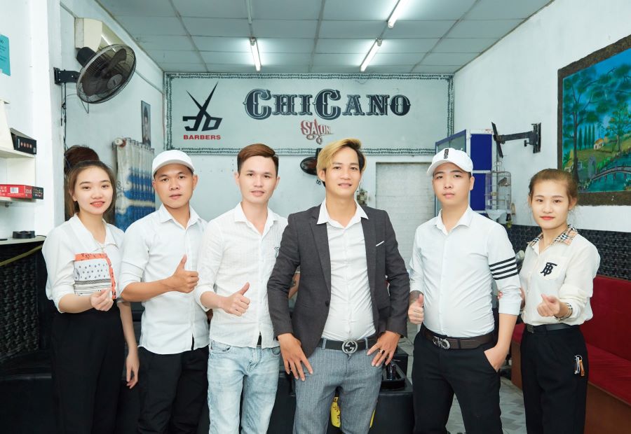 Dũng Socola và các đồng nghiệp