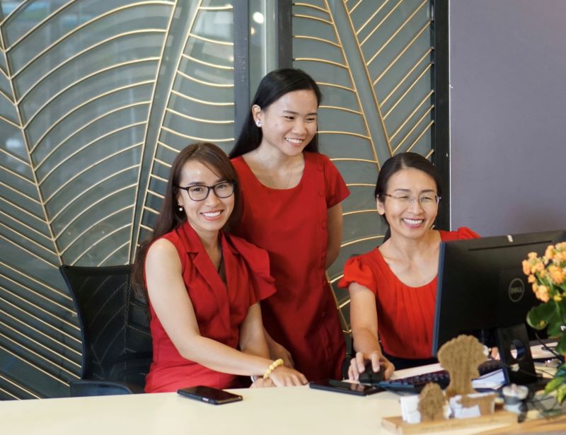 Thu Anh là Quản Lý Nguồn Cung Ứng của Cty LAZBOY