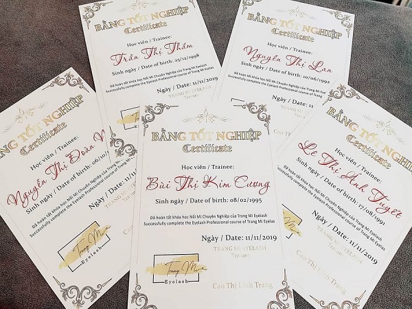 Bằng chứng nhận tốt nghiệp sau khi hoàn thành chương trình học Trang Mi