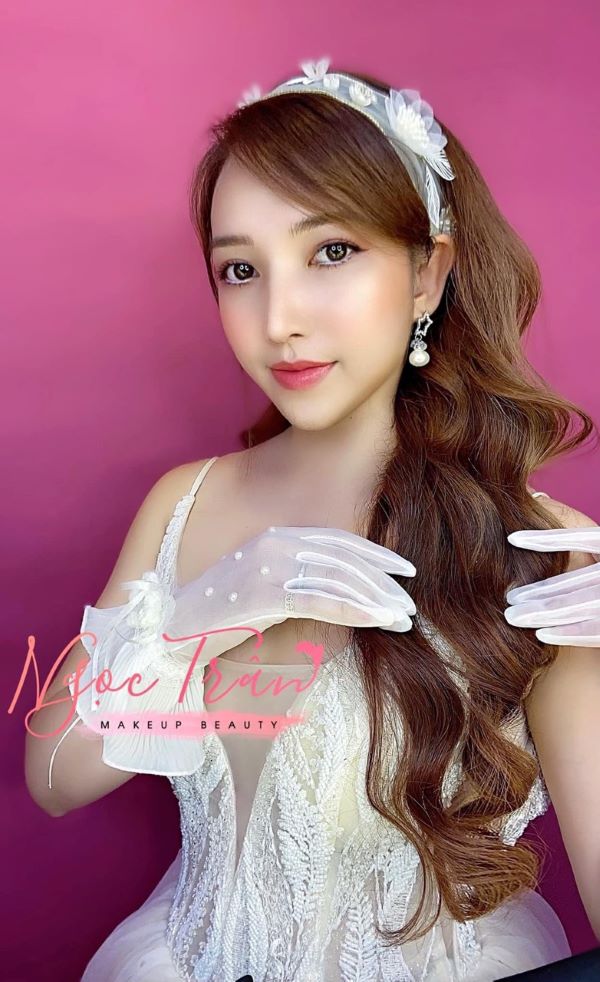 Chân dung cô chủ xinh đẹp Ngọc Trân