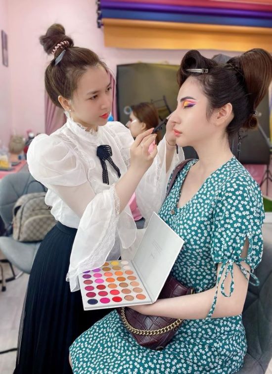 Ngọc Trân luôn hạnh phúc khi được sống với đam mê