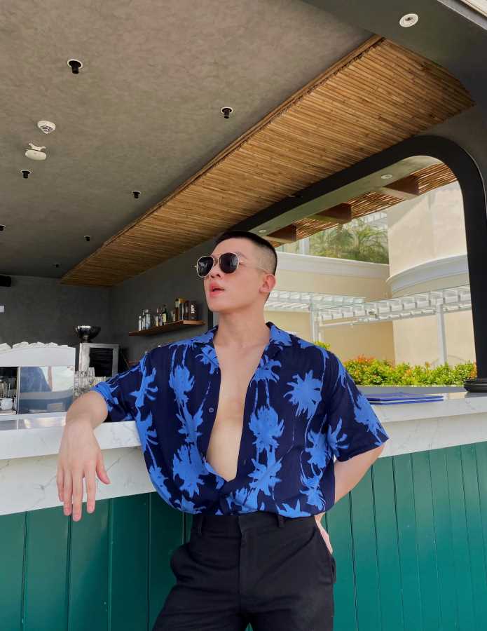 Thần thái hút hồn của anh chàng hotboy Khánh Duy