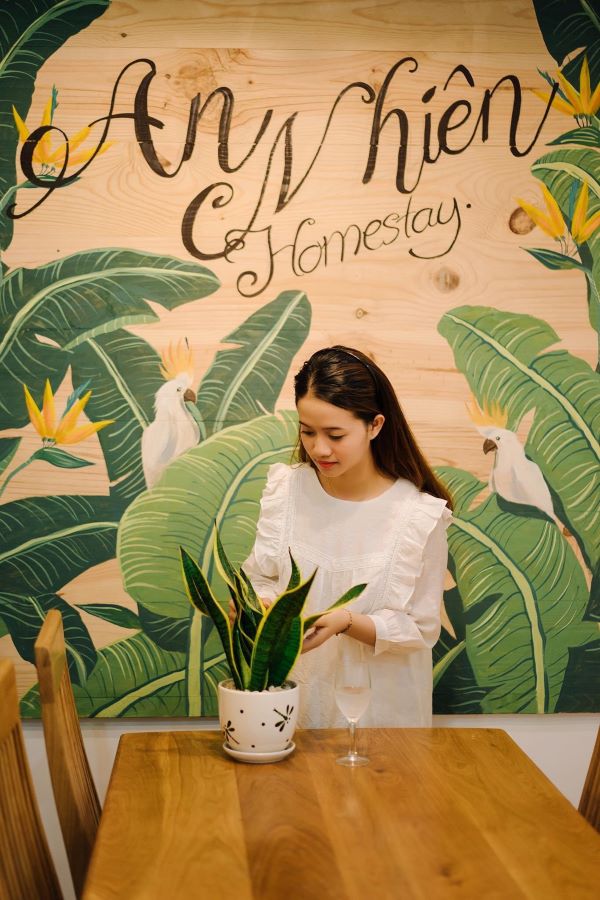 Cô đã đi nhiều nơi để học hỏi và trải nghiệm