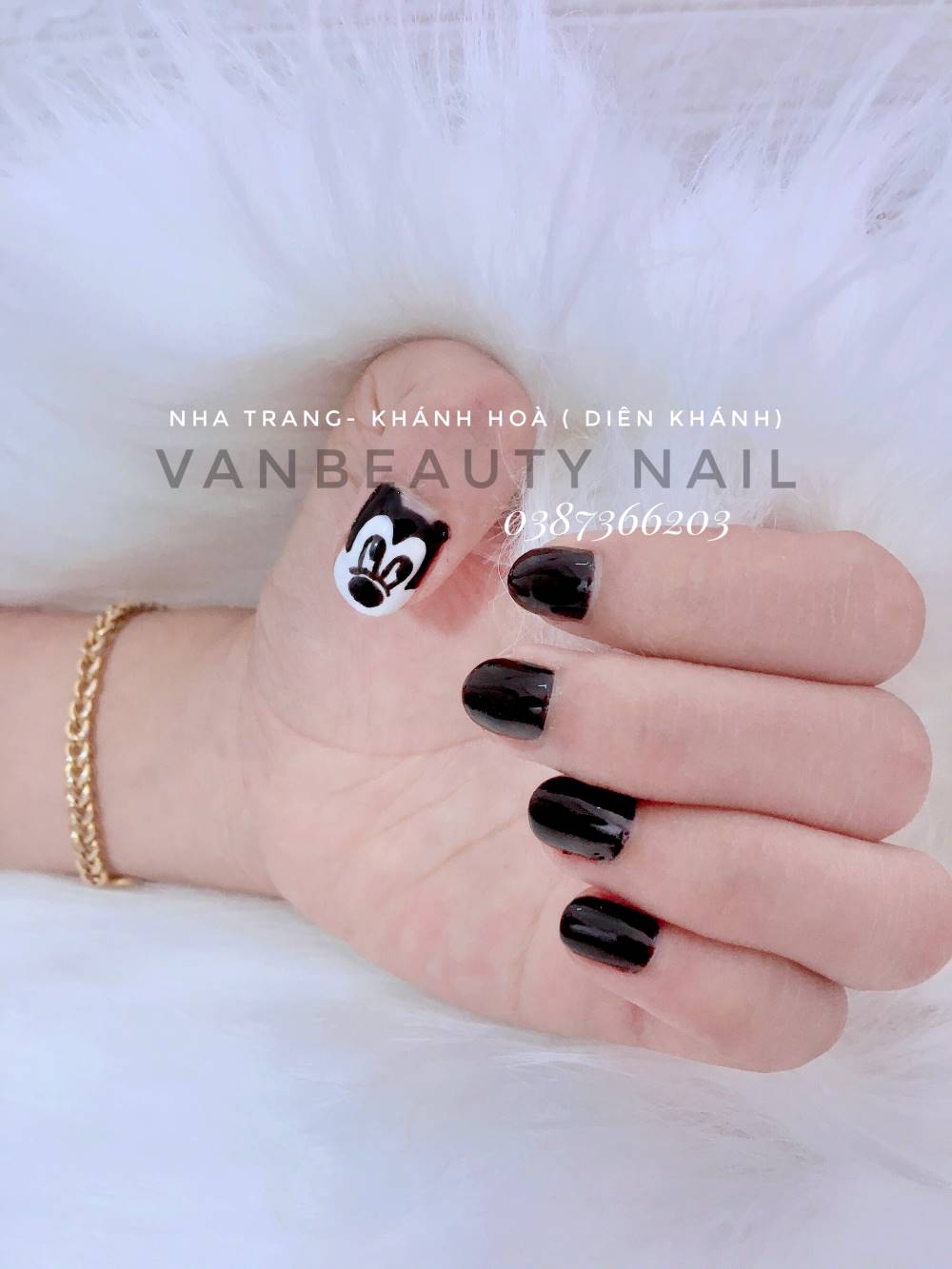 Hồng Vân- Một sản phẩm của của Vanbeauty Nail