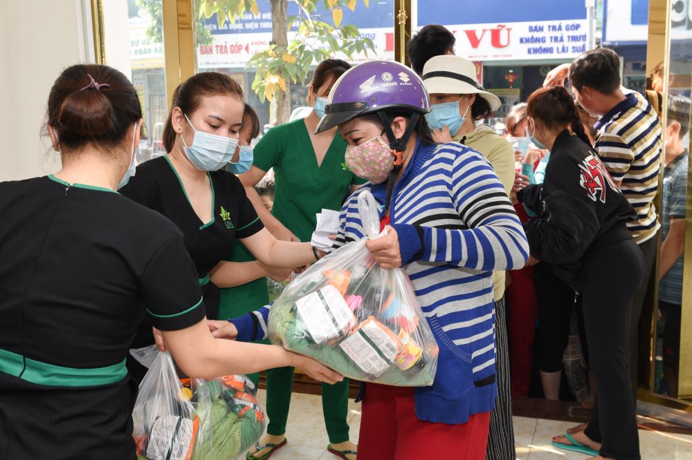 Nữ CEO Hoàng Liên