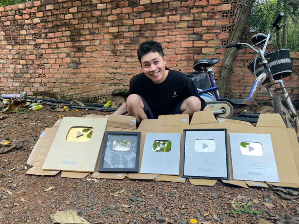 Nam Youtuber và những thành tích đáng nể của mình