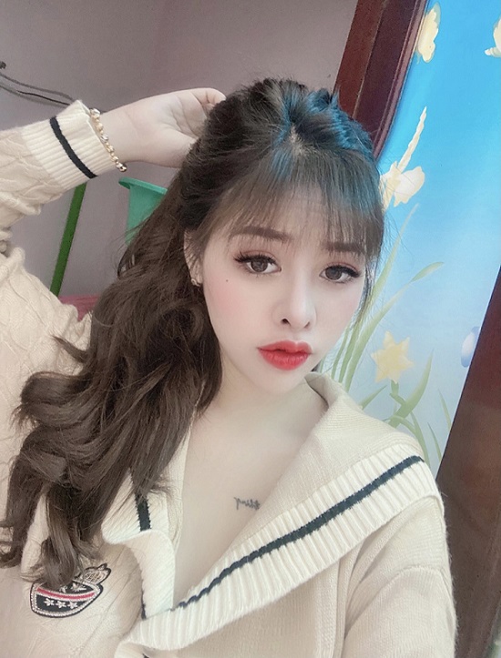 Ngoại hình xinh xắn của nàng Boss trẻ tuổi