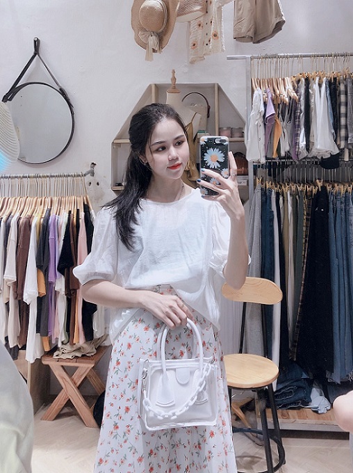 Nàng diễn viên trẻ trong style nhẹ nhàng
