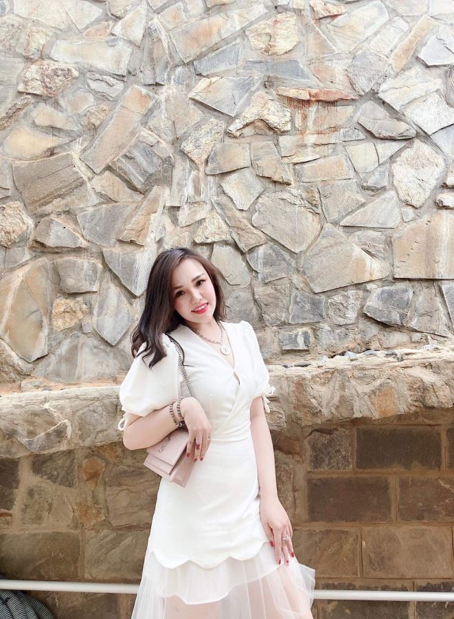 Dù bận rộn cô vẫn luôn rạng rỡ