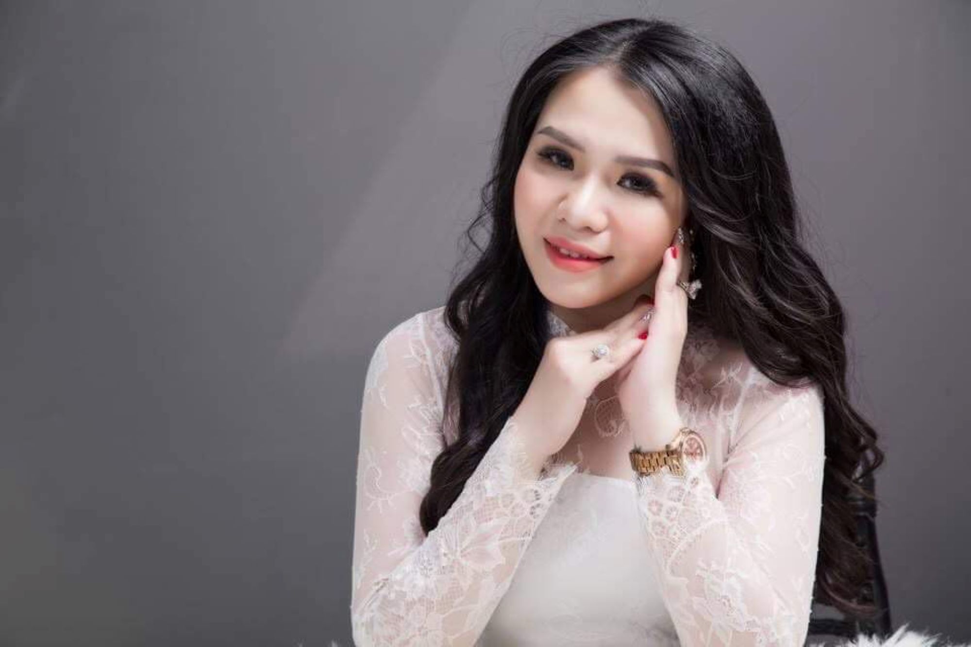 Doanh nhân Lê Thùy Linh cover