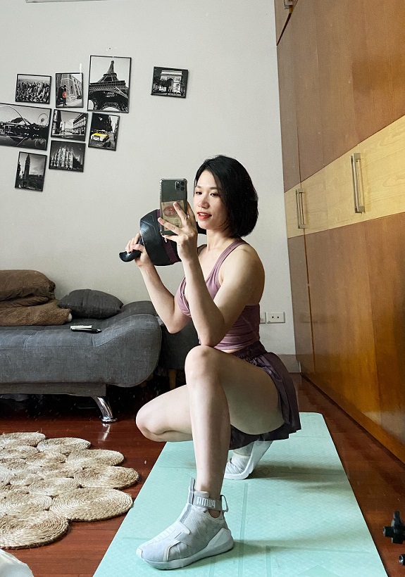 Cận cảnh body nuột nà của hot mom Hà Bi Fitness