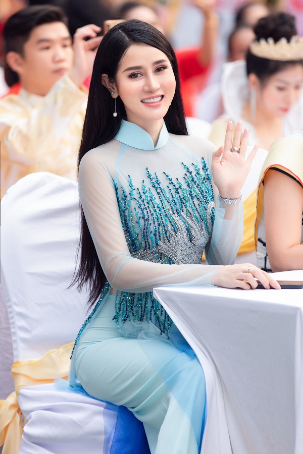 Triệu Hà Vy (11)