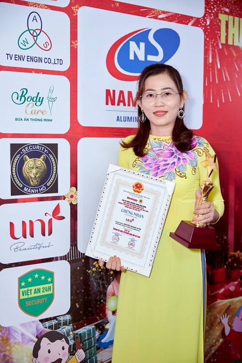 "Trở thành một chuyên gia thẩm mỹ là quyết định đúng đắn nhất cuộc đời tôi" - nữ chuyên gia chia sẻ