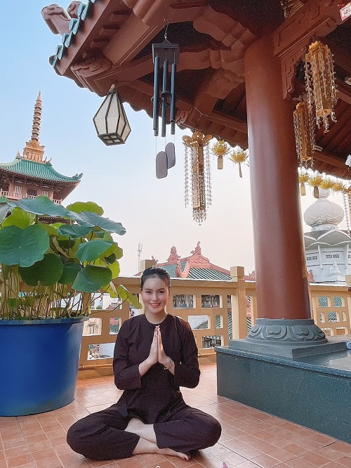 Nữ CEO mang trên mình vẻ đẹp mộc mạc, giản dị