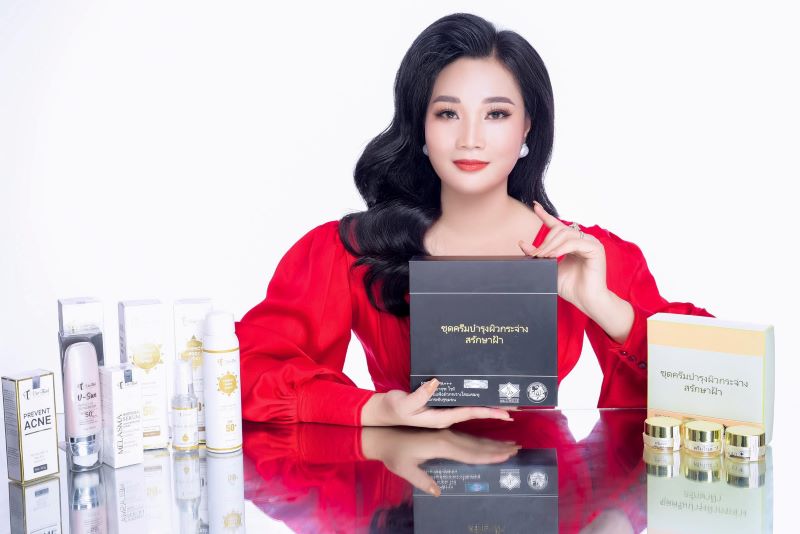 CEO Thanh Thủy cùng thương hiệu Vân Thành Cosmetics