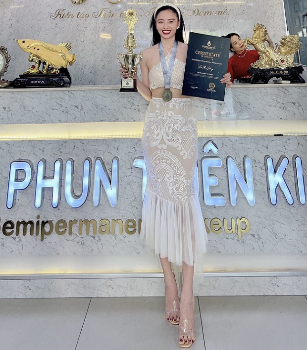 Ngôi sao triển vọng ngành phun xăm thẩm mỹ