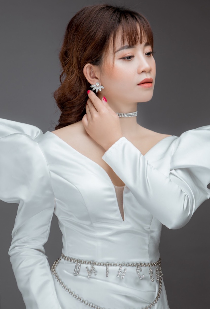 CEO Trịnh Thị Huyền luôn nỗ lực không ngừng để phát triển thương hiệu của mình
