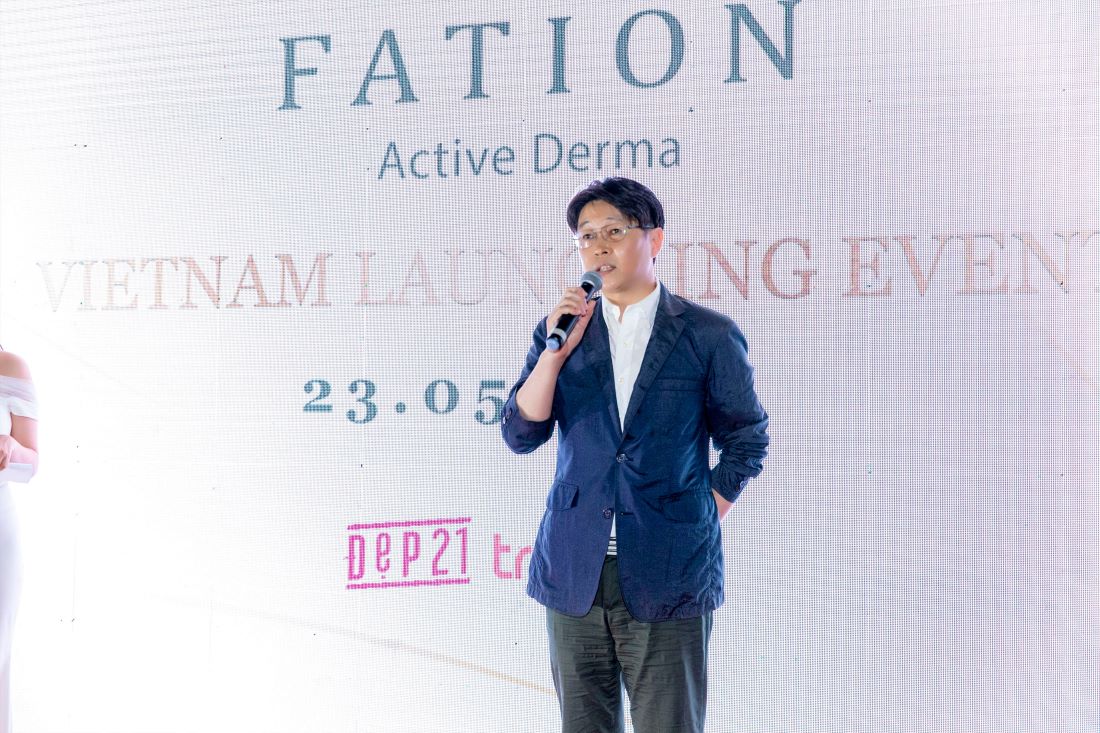 Giám đốc nhãn hàng FATION ông Yim Gie Hong lên phát biểu
