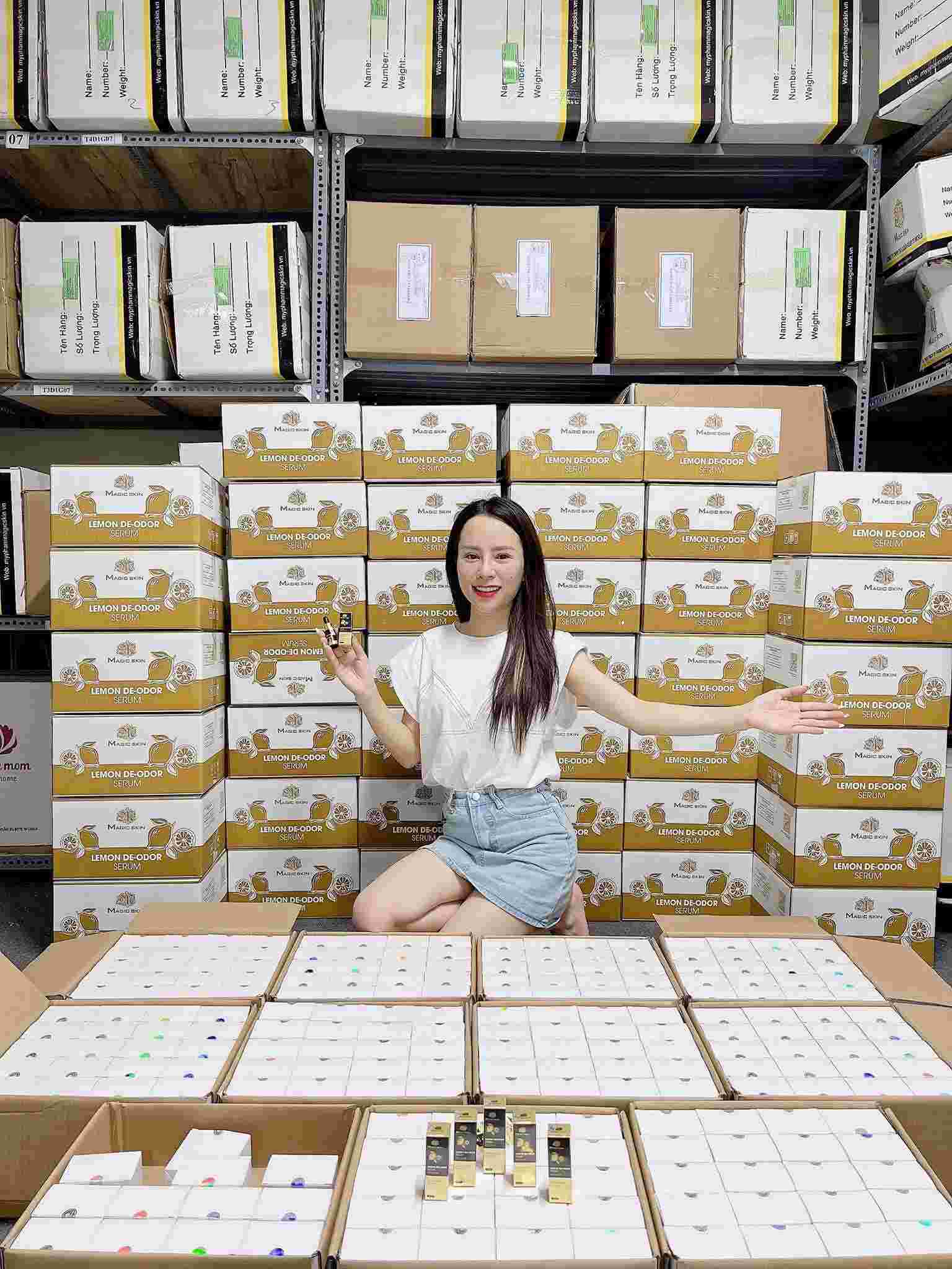 Nụ cười rạng rỡ tràn đầy tự tin cùng Magic Skin của Million CEO Thùy Linh