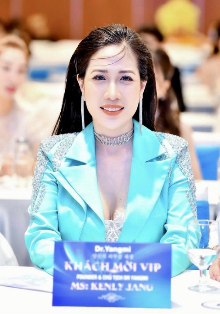 Là người luôn tận tụy và đam mê cháy bỏng trong lĩnh vực sản xuất mỹ phẩm