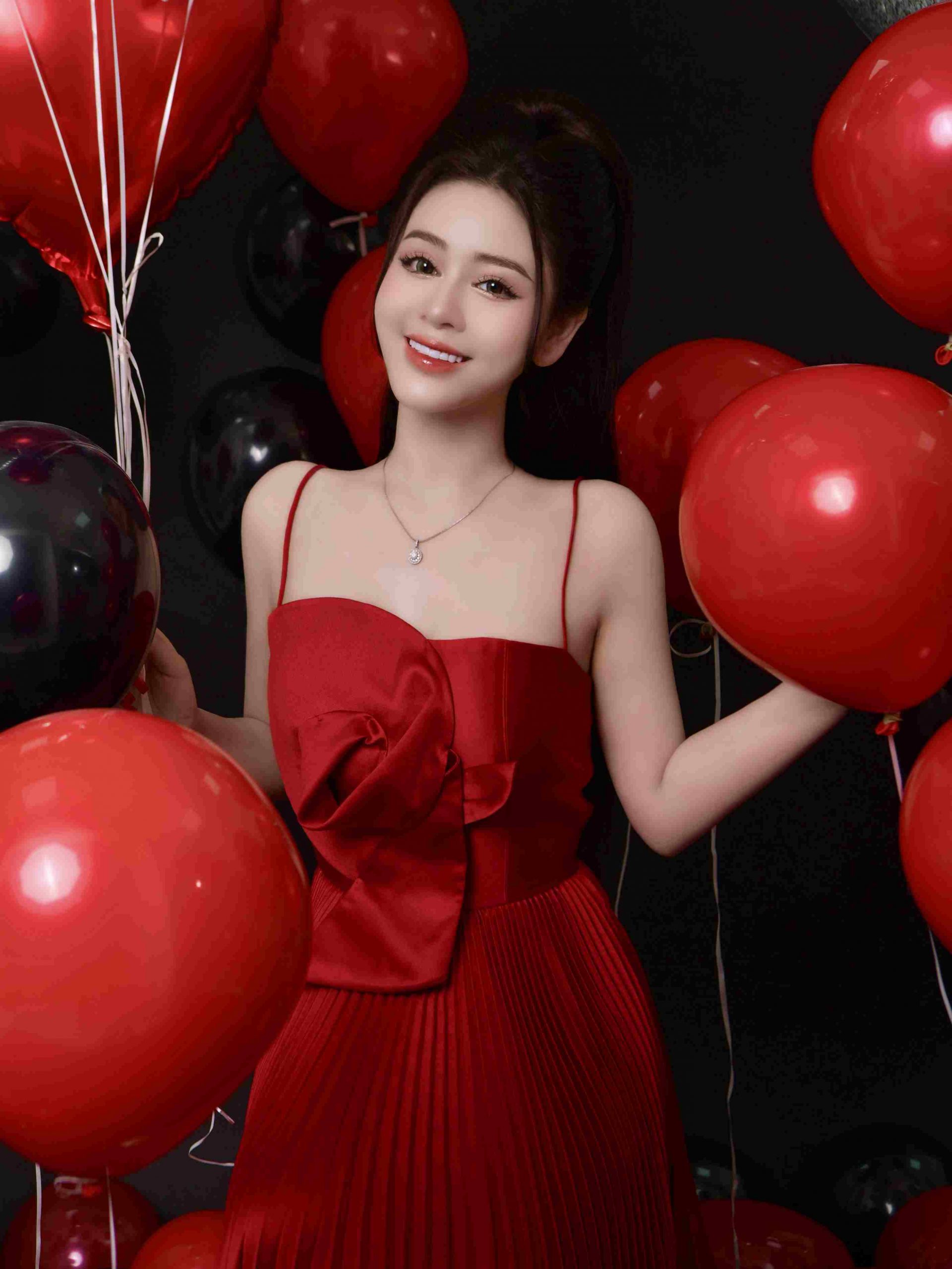 KOL Triệu Mẫn Vy - 10x vừa xinh đẹp vừa tài năng