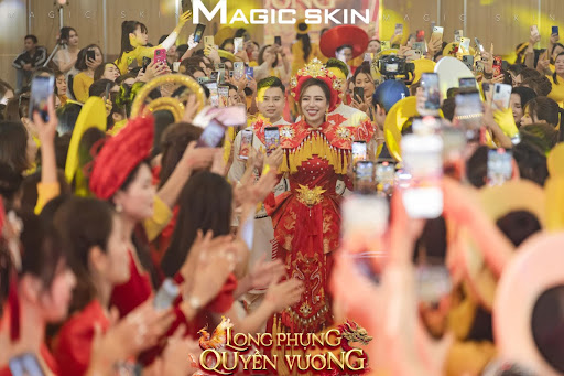 Chủ tịch Đào Minh Châu tại sự kiện hoành tráng Magic Award 2023 - Long Phụng Quyền Vương